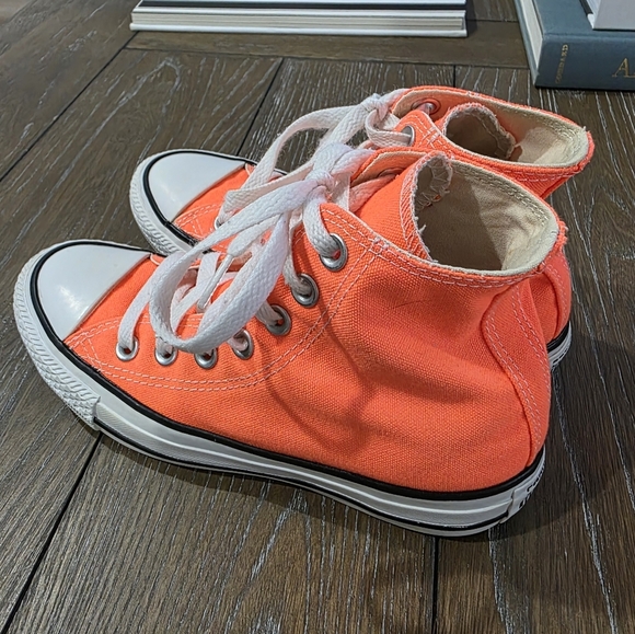 Converse Unisex Chuck Taylor All Star Hi Top sneakers, Women's Size 5 - Picture 1 of 8